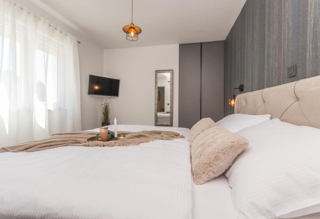 Marilu Luxury Apartments Drage Quarto foto